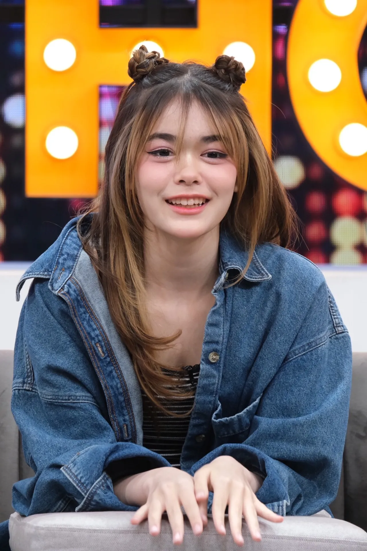 น้องลียา ภูมิใจเป็นศิลปินฝึกหัดค่ายดัง เปิดสาเหตุหวง พ่อเป๊ก ขั้นสุด (คลิป)