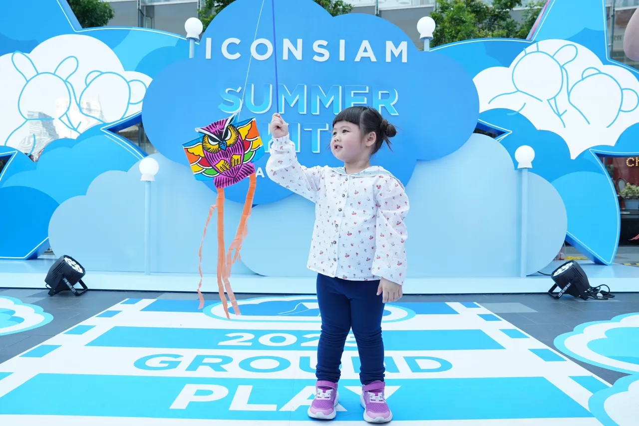 เจ๊เกล แอบิเกล ร่วมสนุก เปิดประสบการณ์เล่นว่าวริมแม่น้ำเจ้าพระยา