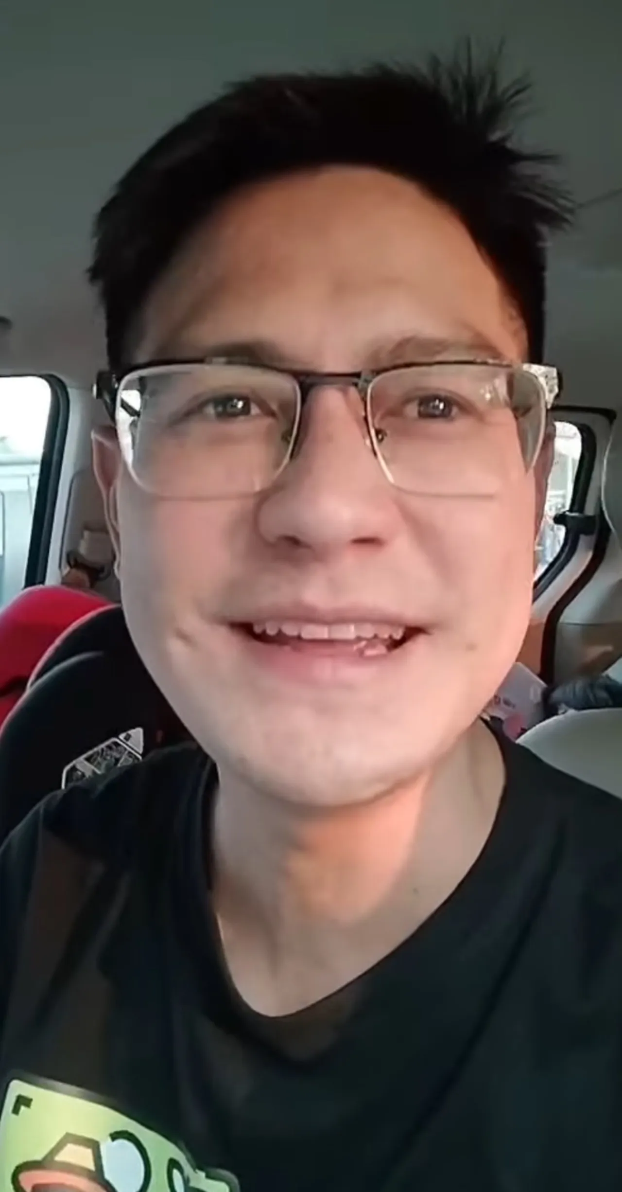 น้ำ รพีภัทร เตือนภัยเจอคนอ้างชื่อโทรไปยืมเงินเพื่อนดารา โหน่ง ชะชะช่า โผล่คอมเมนต์