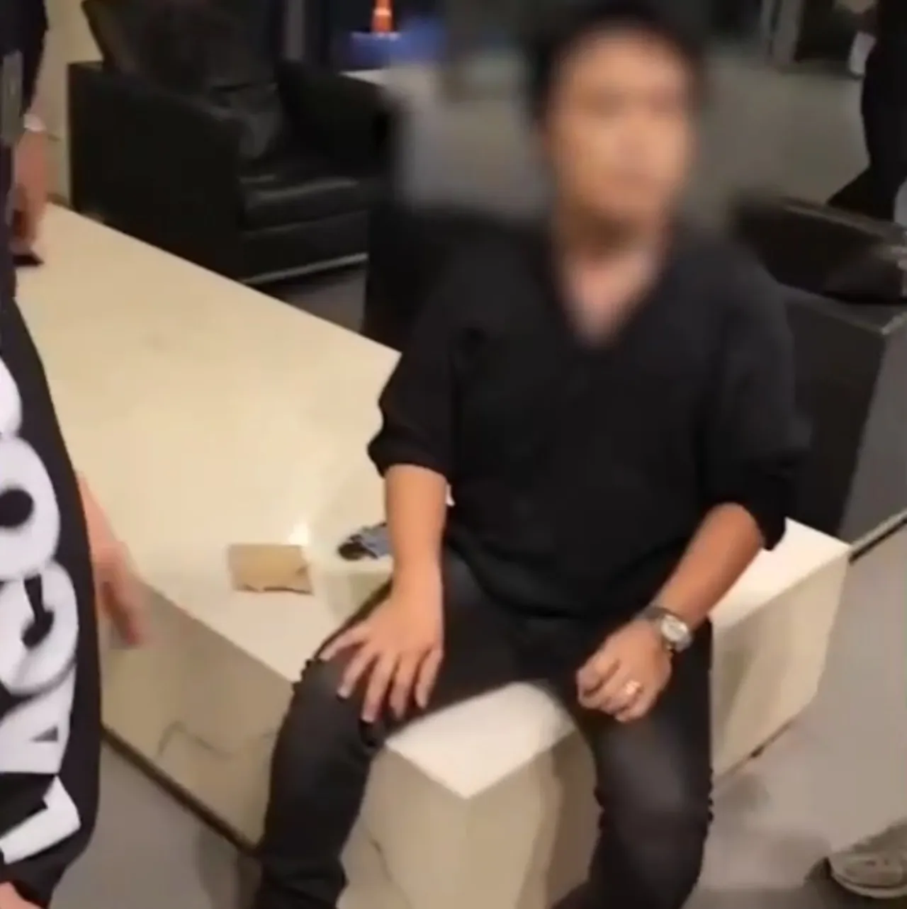 สุดช็อก! คดีแซ็ก I-Zax ตำรวจขยายผลพบรายชื่อดาราคนดังเป็นลูกค้าอีกเพียบ