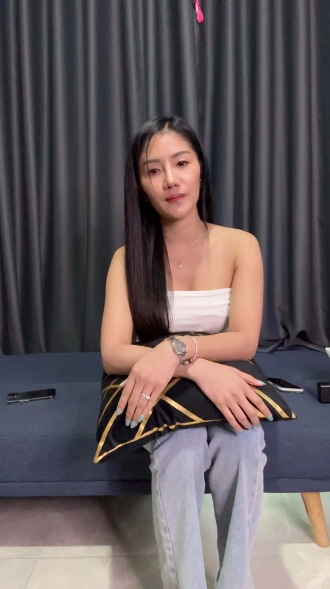 แพรวพราว แสงทอง ไลฟ์เคลียร์ดราม่า ท้า ผู้ใหญ่บ้านฟินแลนด์ จุดธูปสาบานเรื่องที่ดิน