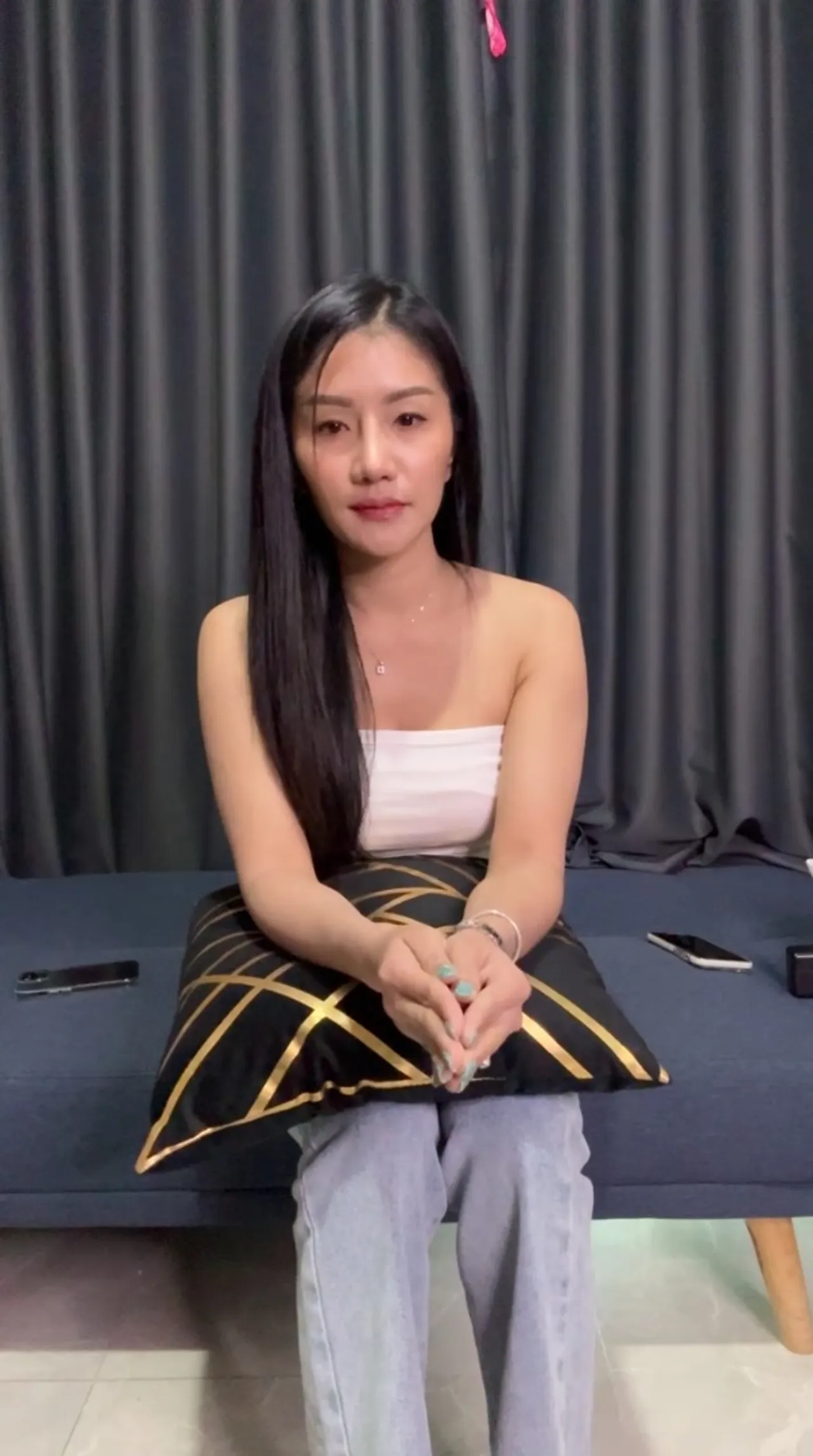 แพรวพราว แสงทอง ไลฟ์เคลียร์ดราม่า ท้า ผู้ใหญ่บ้านฟินแลนด์ จุดธูปสาบานเรื่องที่ดิน