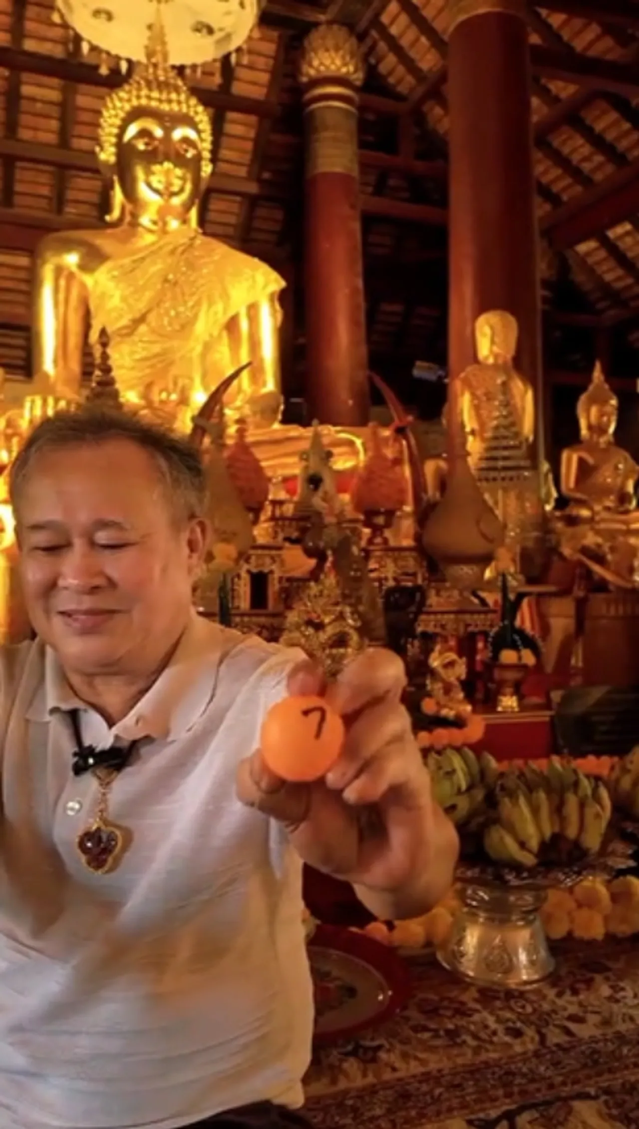 เป็ด เชิญยิ้ม จับเลขลูกปิงปองงวด 16 มี.ค. 68 หลังไหว้หลวงพ่อทองดำ