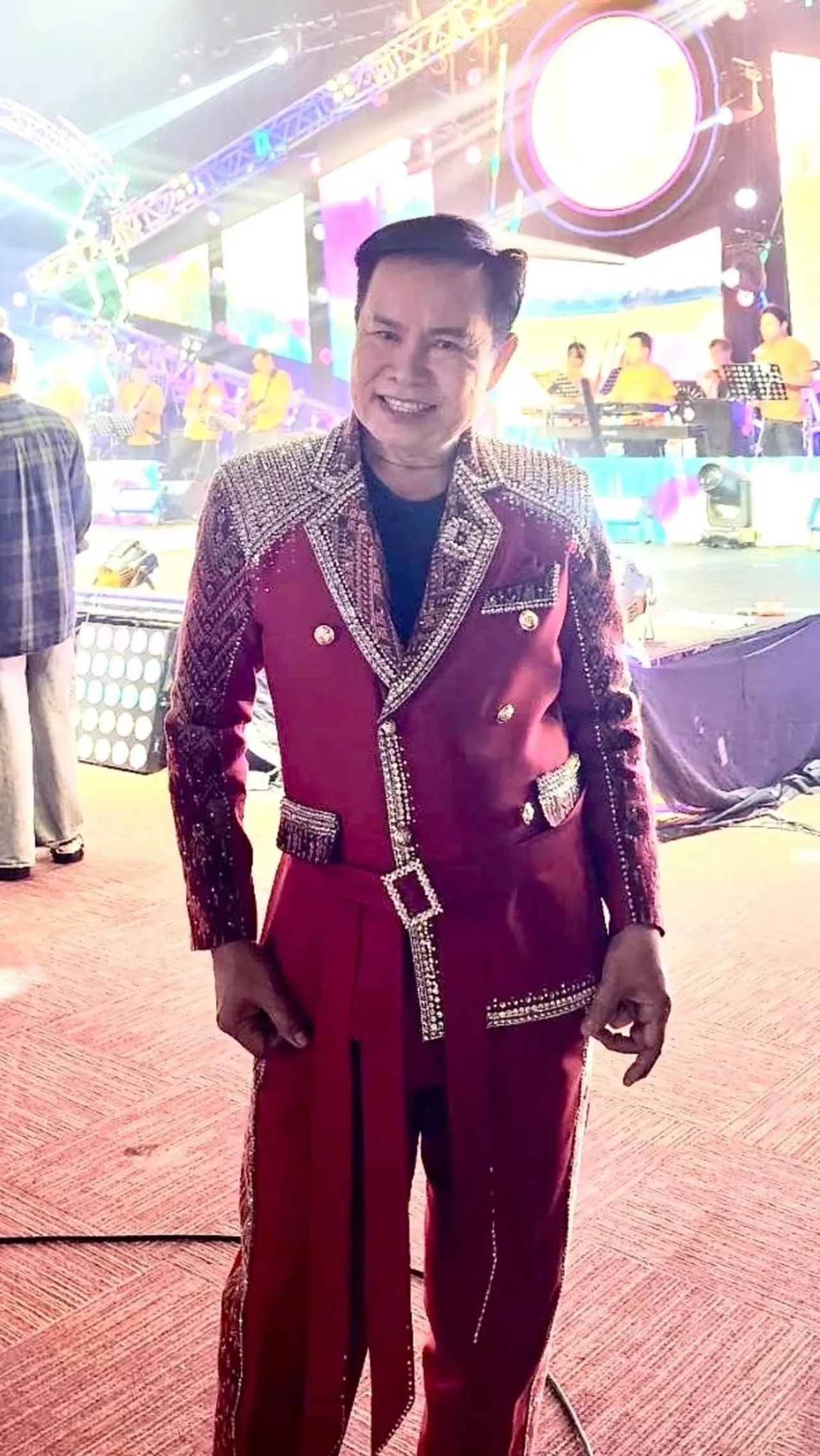 มนต์สิทธิ์ คำสร้อย ชี้แนวทางเลขเด็ด 16 มี.ค. หลังงวดที่แล้วดวงดีถูกรางวัล 5 ใบ