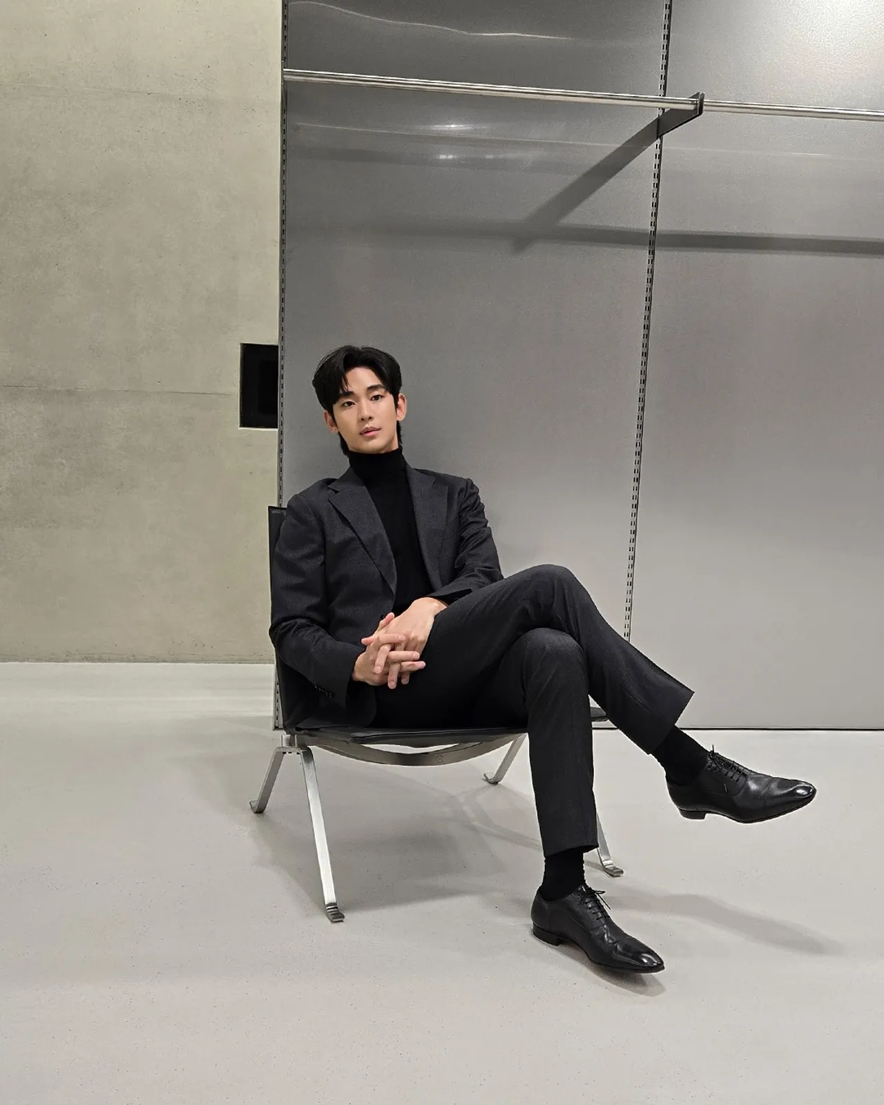 รู้จัก คิมซูฮยอน พระเอกเกาหลีตัวท็อปที่ค่าตัวสูง ฝีมือการแสดงเฉียบ 