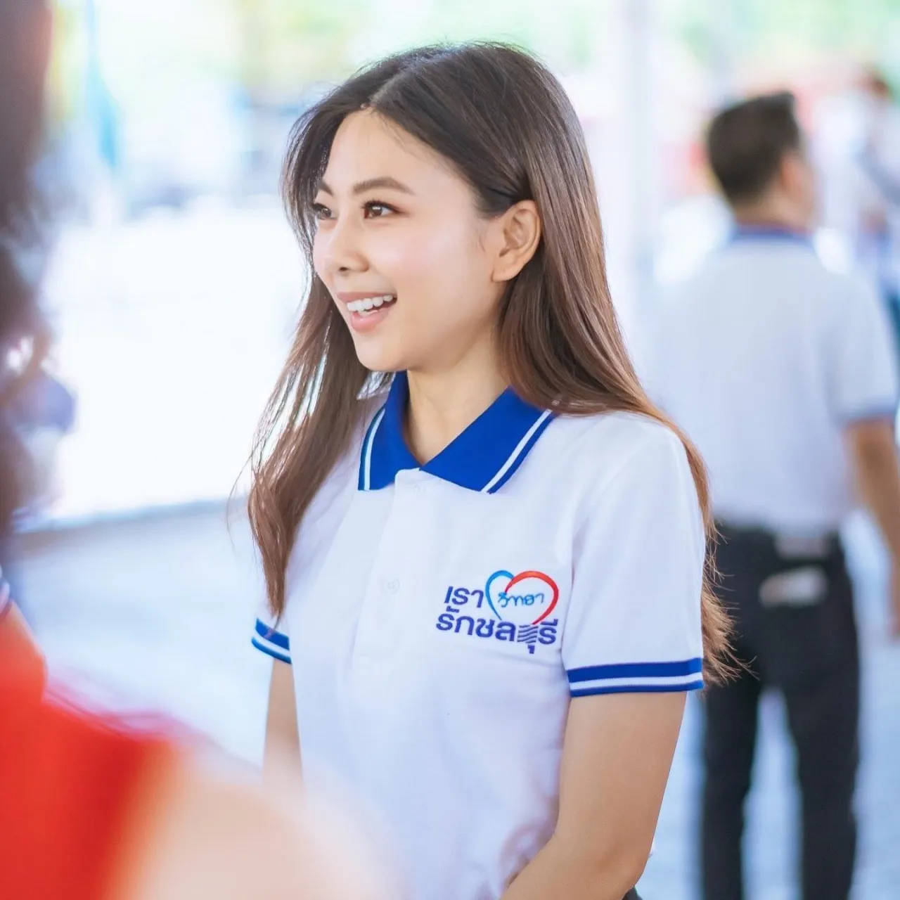 เนย ซินญอริต้า อดีตนักร้องดัง หันหลังให้วงการ รับตำแหน่งเลขานายก อบจ.ชลบุรี