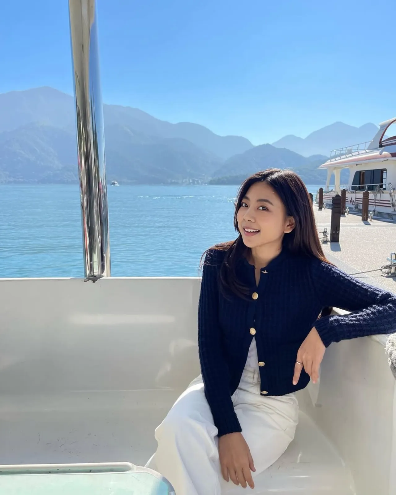 เนย ซินญอริต้า อดีตนักร้องดัง หันหลังให้วงการ รับตำแหน่งเลขานายก อบจ.ชลบุรี