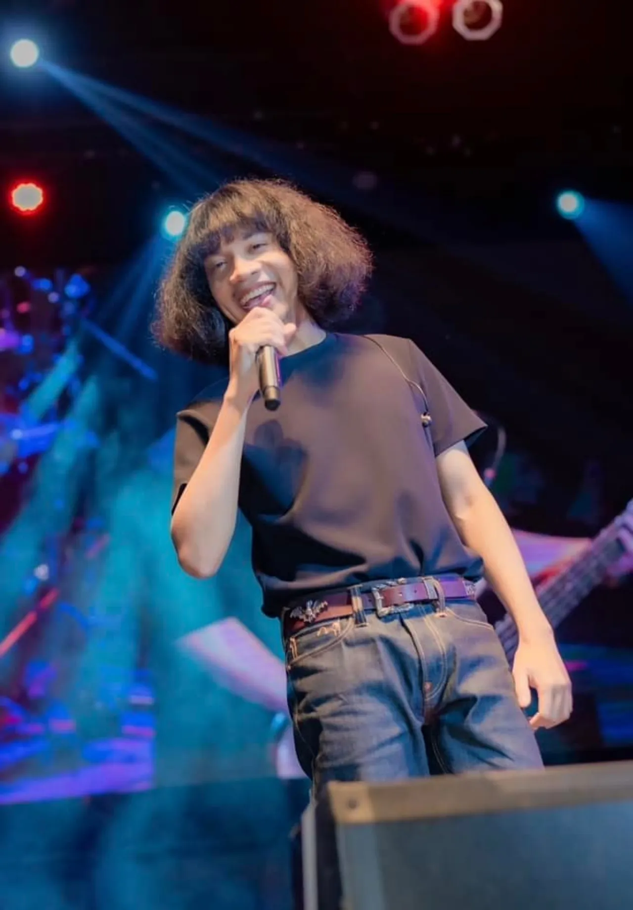 ย้อนเส้นทางชีวิต ปุ้ย L.กฮ. กว่าจะมีวันนี้ไม่ง่าย สุดลำบากร้องเพลงได้เงินคืนละ 50 บาท 