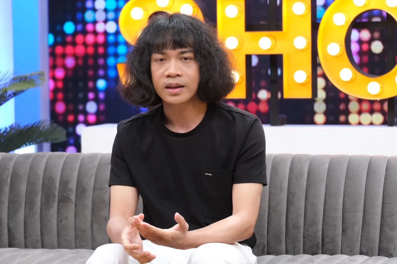 ย้อนเส้นทางชีวิต ปุ้ย L.กฮ. กว่าจะมีวันนี้ไม่ง่าย สุดลำบากร้องเพลงได้เงินคืนละ 50 บาท 