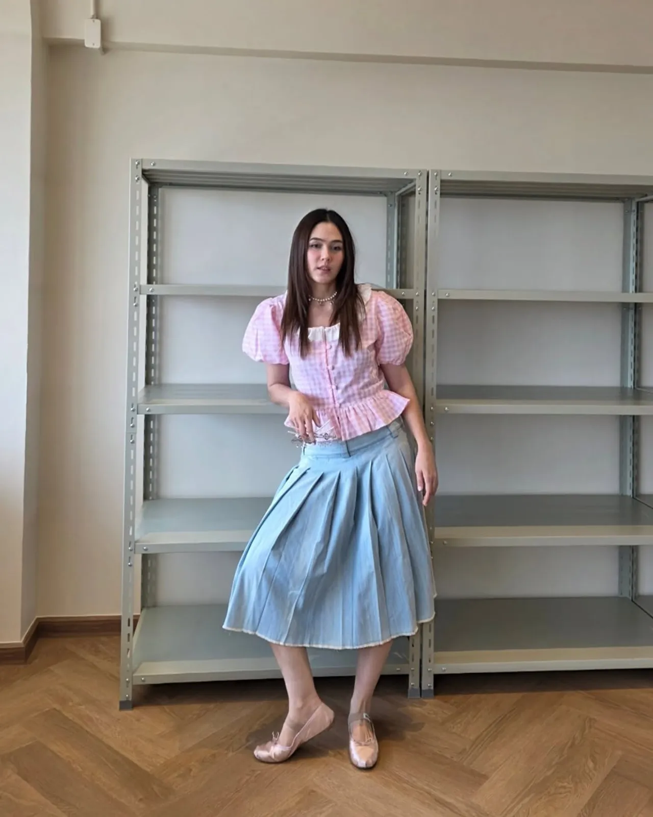 ชมพู่ อารยา พาทัวร์ออฟฟิศใหม่ รับบทแม่ค้าเต็มตัว เปิดธุรกิจขายเสื้อผ้า