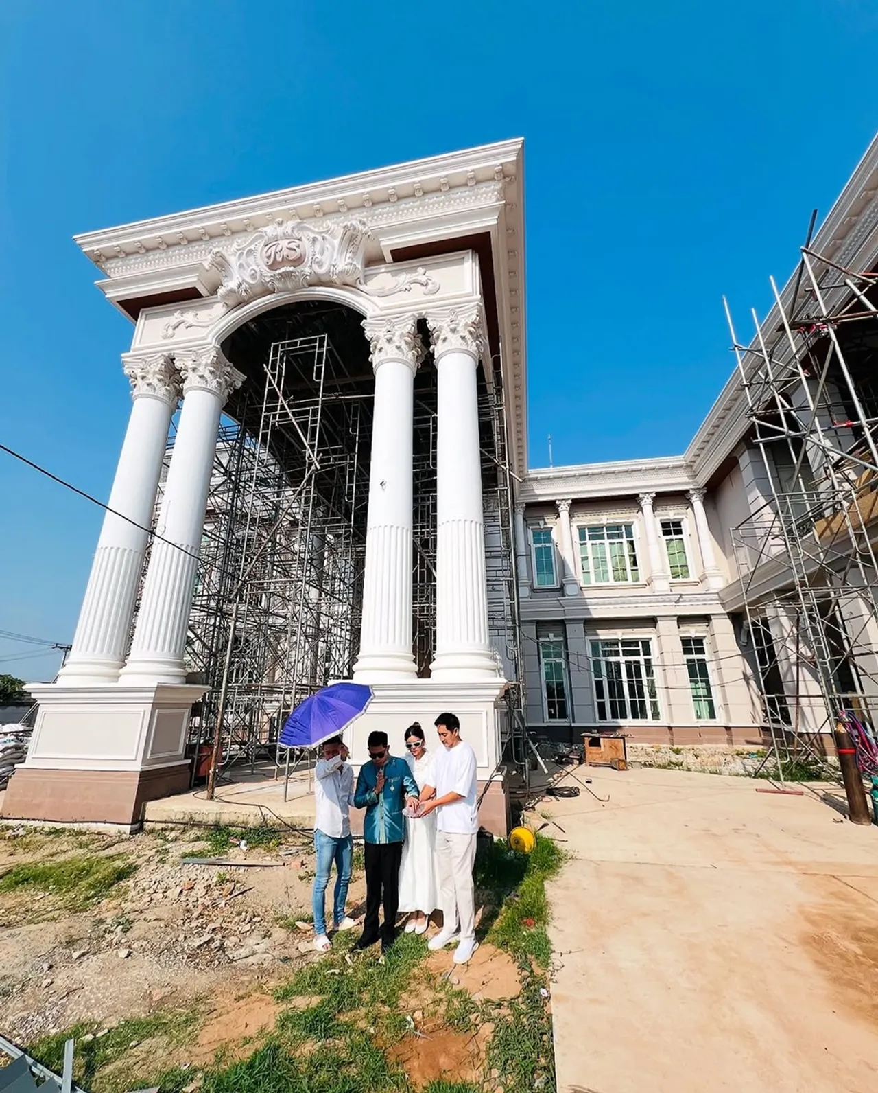 หมิง ชาลิสา อัปเดตภาพเรือนหอสุดหรูระดับคฤหาสน์ คนแห่ทักไม่ใช่บ้านแต่เป็นวัง