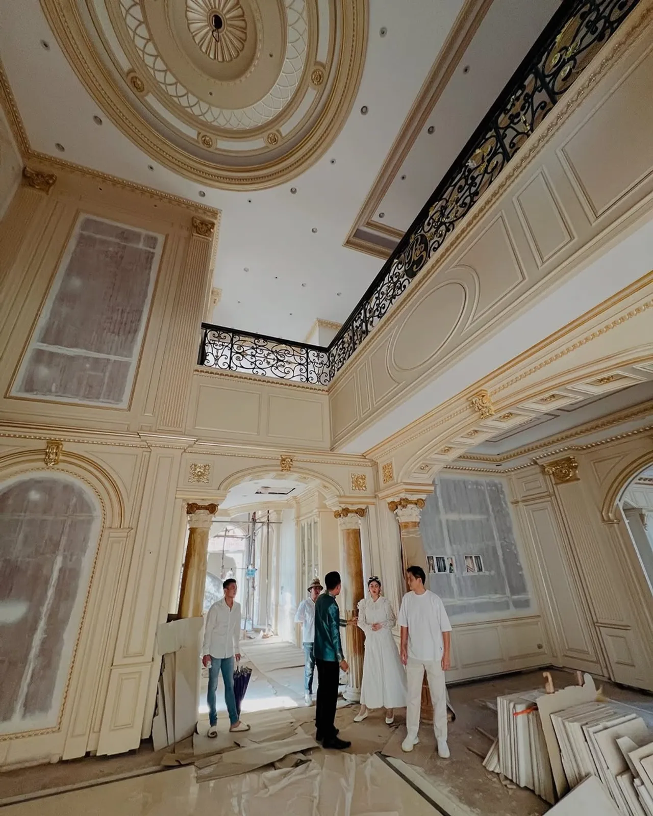 หมิง ชาลิสา อัปเดตภาพเรือนหอสุดหรูระดับคฤหาสน์ คนแห่ทักไม่ใช่บ้านแต่เป็นวัง