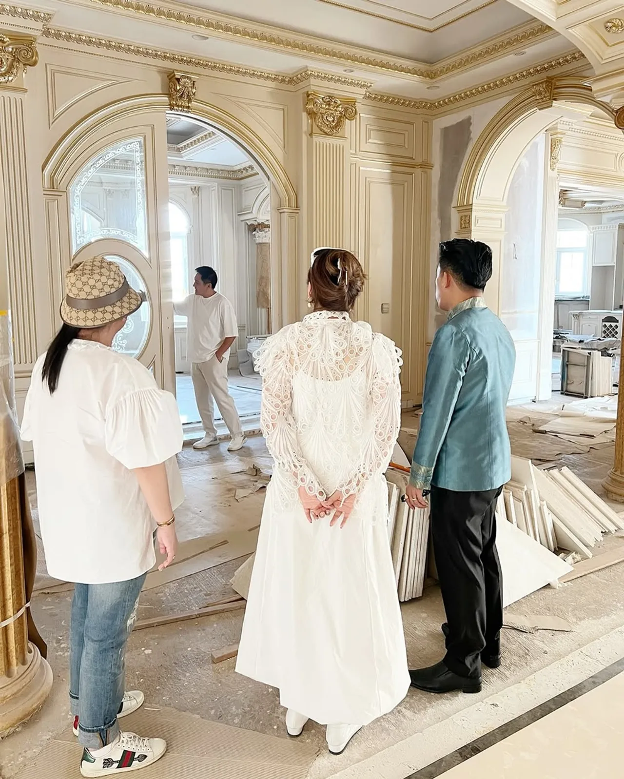 หมิง ชาลิสา อัปเดตภาพเรือนหอสุดหรูระดับคฤหาสน์ คนแห่ทักไม่ใช่บ้านแต่เป็นวัง