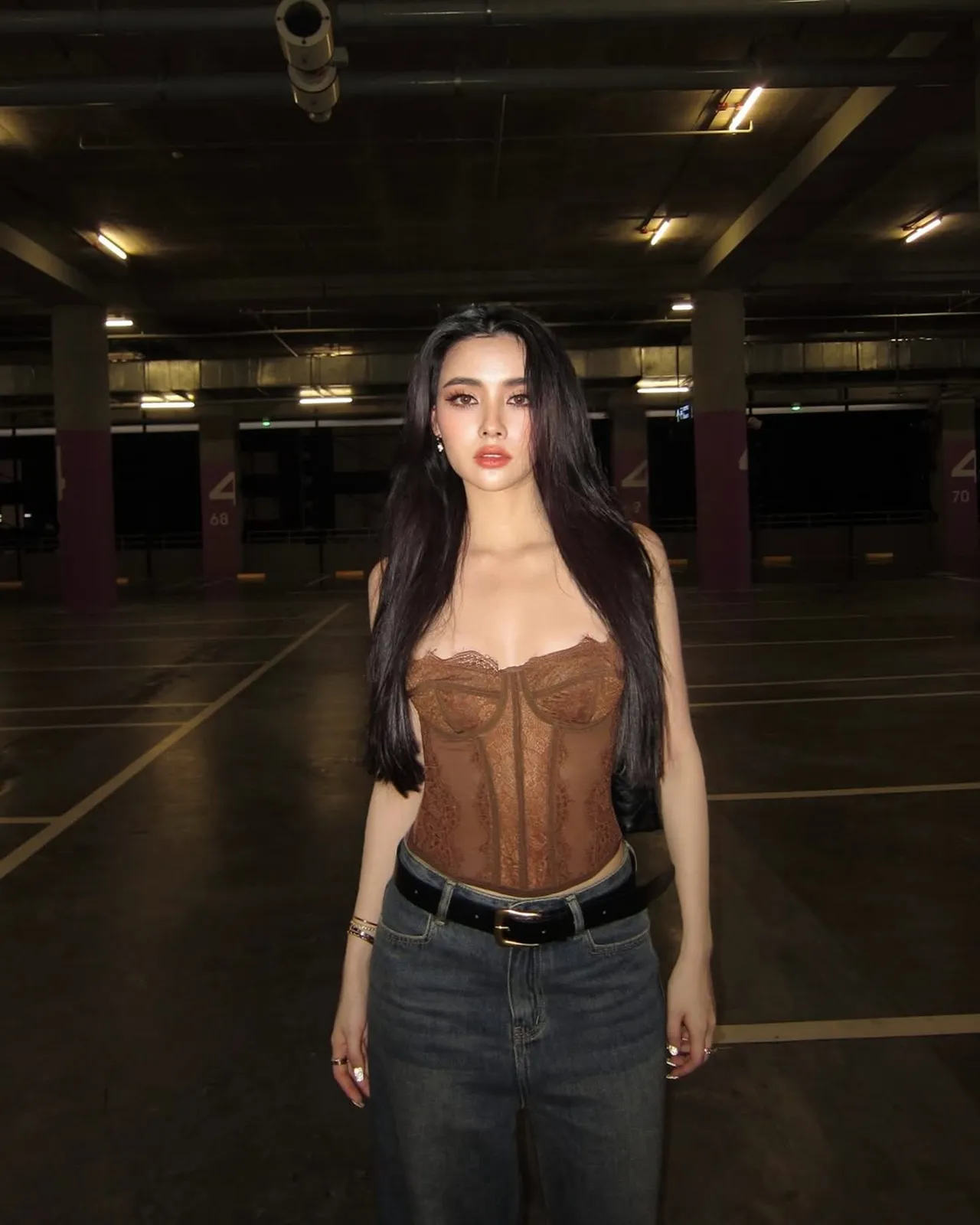 มุกดา รับคุย สิทธิ ศรีชวาลา ไฮโซหมื่นล้าน อยู่ในช่วงศึกษากันแบบเพื่อนสนิท