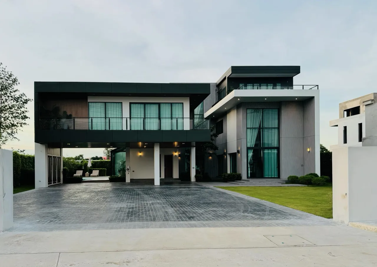 ส่องบ้าน ลำไย ไหทองคำ หลังใหญ่หรูหราที่ ปุ้ย L.กฮ. ช่วยดูแลให้เจ้านายบ่อยๆ