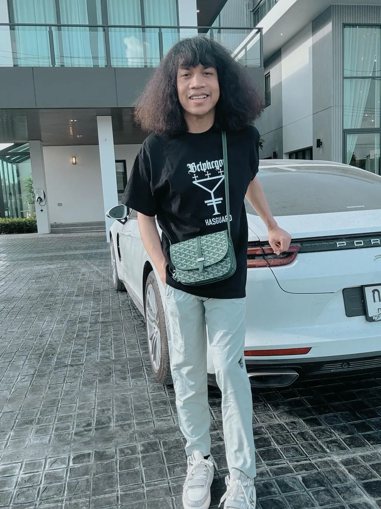 ส่องบ้าน ลำไย ไหทองคำ หลังใหญ่หรูหราที่ ปุ้ย L.กฮ. ช่วยดูแลให้เจ้านายบ่อยๆ