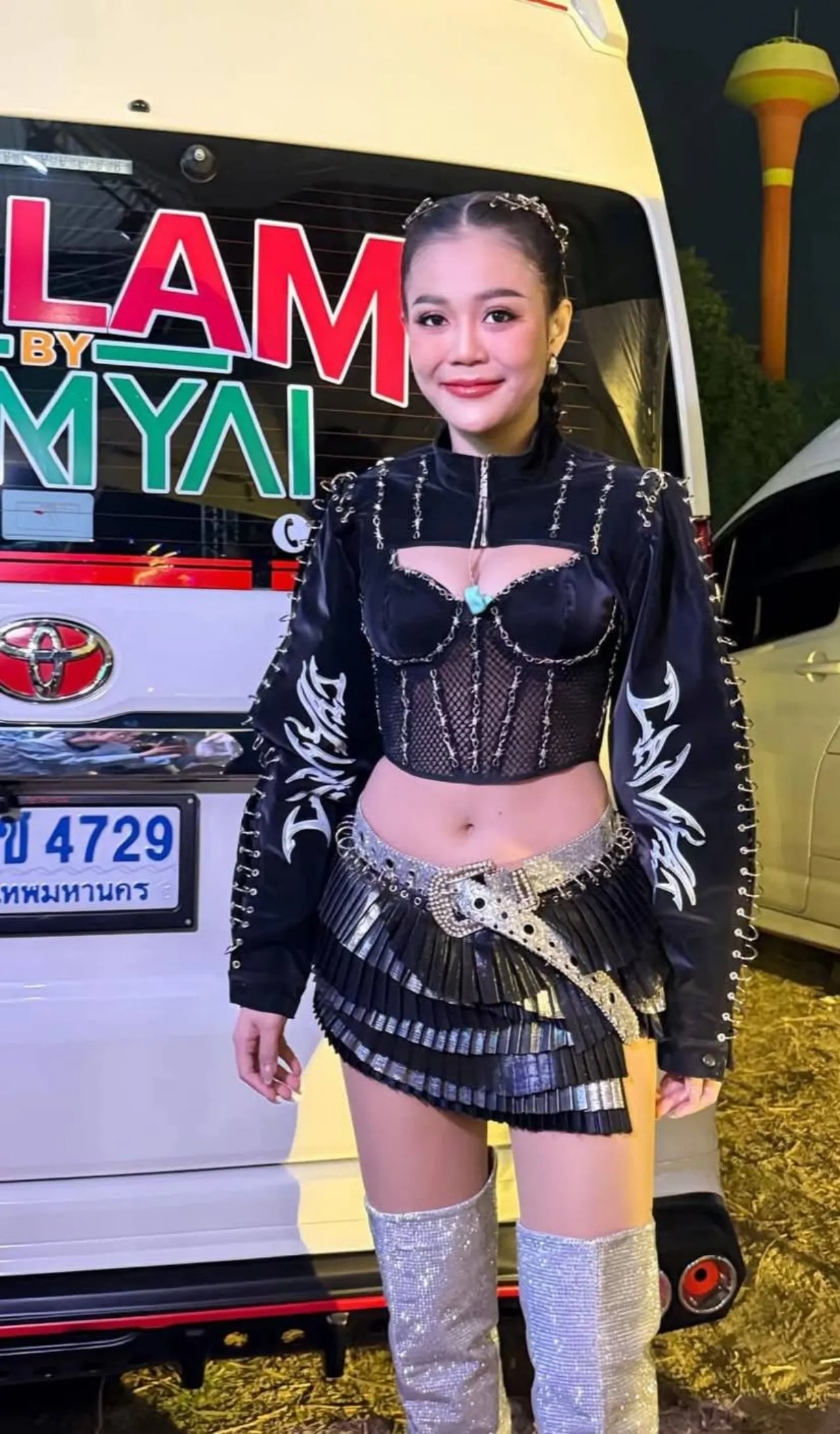 ประจักษ์ชัย ไหทองคำ โพสต์ถึง ลำไย รักตัวเองให้มากๆ ทำเพื่อคนอื่นมาเยอะแล้ว