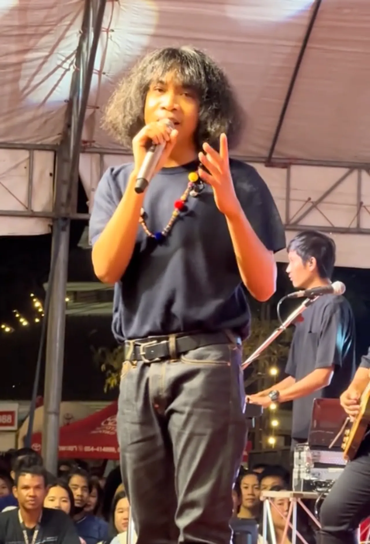 เปิดคำพูด ปุ้ย L.กฮ. หลังขึ้นคอนเสิร์ต ปกป้อง ลำไย ไหทองคำ ผมรู้ดีกว่าใครๆ เขาเป็นคนนิสัยดี