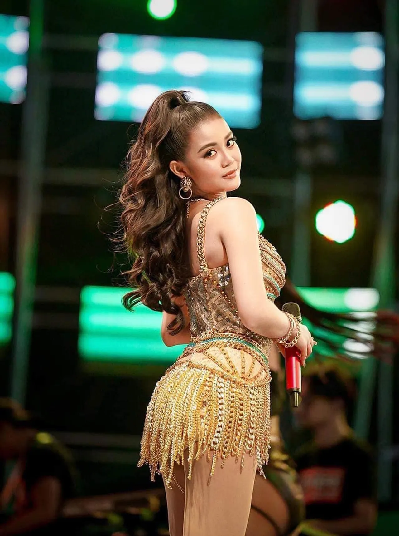 ไล่ไทม์ไลน์ความสัมพันธ์ ลำไย-ปุ้ย L.กฮ.-บอส เคลียร์ชัด 'อ้ายไม่ได้ทำผิดต่อผม'