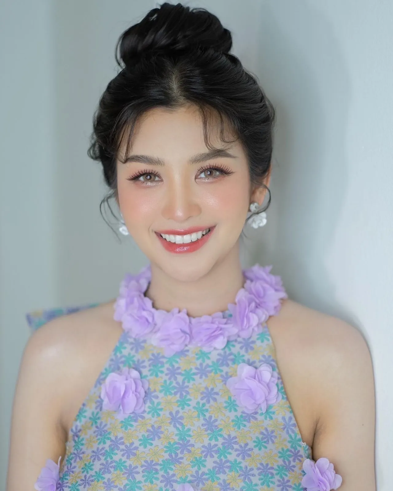 นักร้องผู้มาก่อนกาล หนูเล็ก บลูเบอร์รี่ รับกินแดนเซอร์ กระแต อาร์สยาม มา 9 ปี (คลิป)