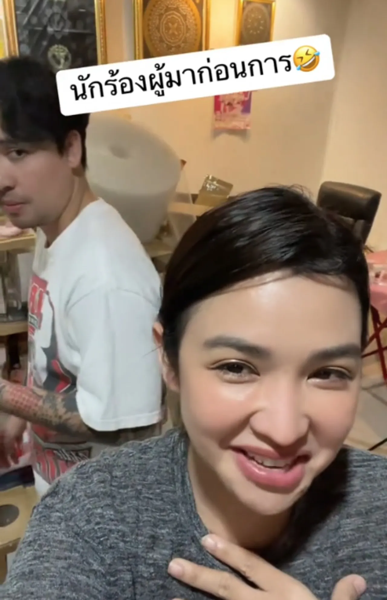 นักร้องผู้มาก่อนกาล หนูเล็ก บลูเบอร์รี่ รับกินแดนเซอร์ กระแต อาร์สยาม มา 9 ปี (คลิป)