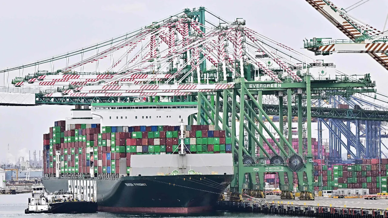 สรุป 5 ประเด็นสำคัญที่ "โดนัลด์ ทรัมป์" แถลงร่ายยาว 100 นาที ต่อรัฐสภา