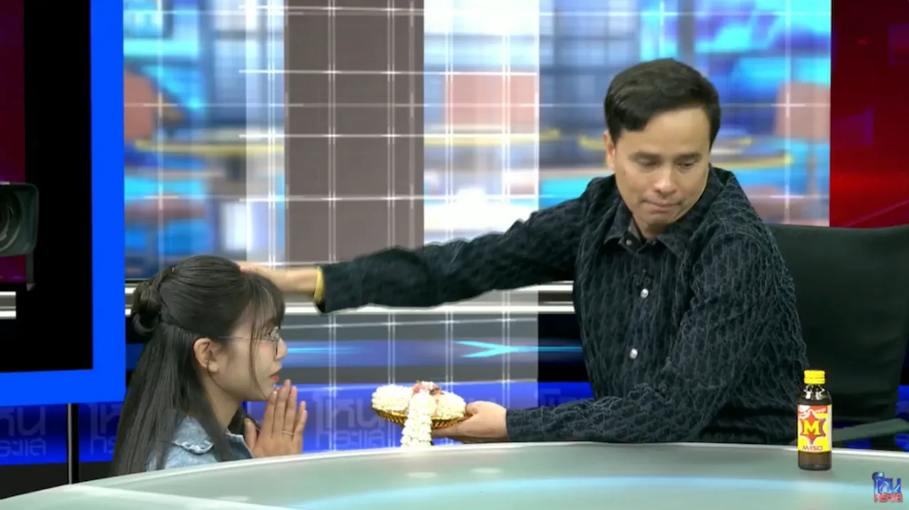 โม นำพวงมาลัยไหว้ขอขมา ประจักษ์ชัย ทำนายห้างร้องไห้ ยอมกลืนเลือดตัวเอง (คลิป)