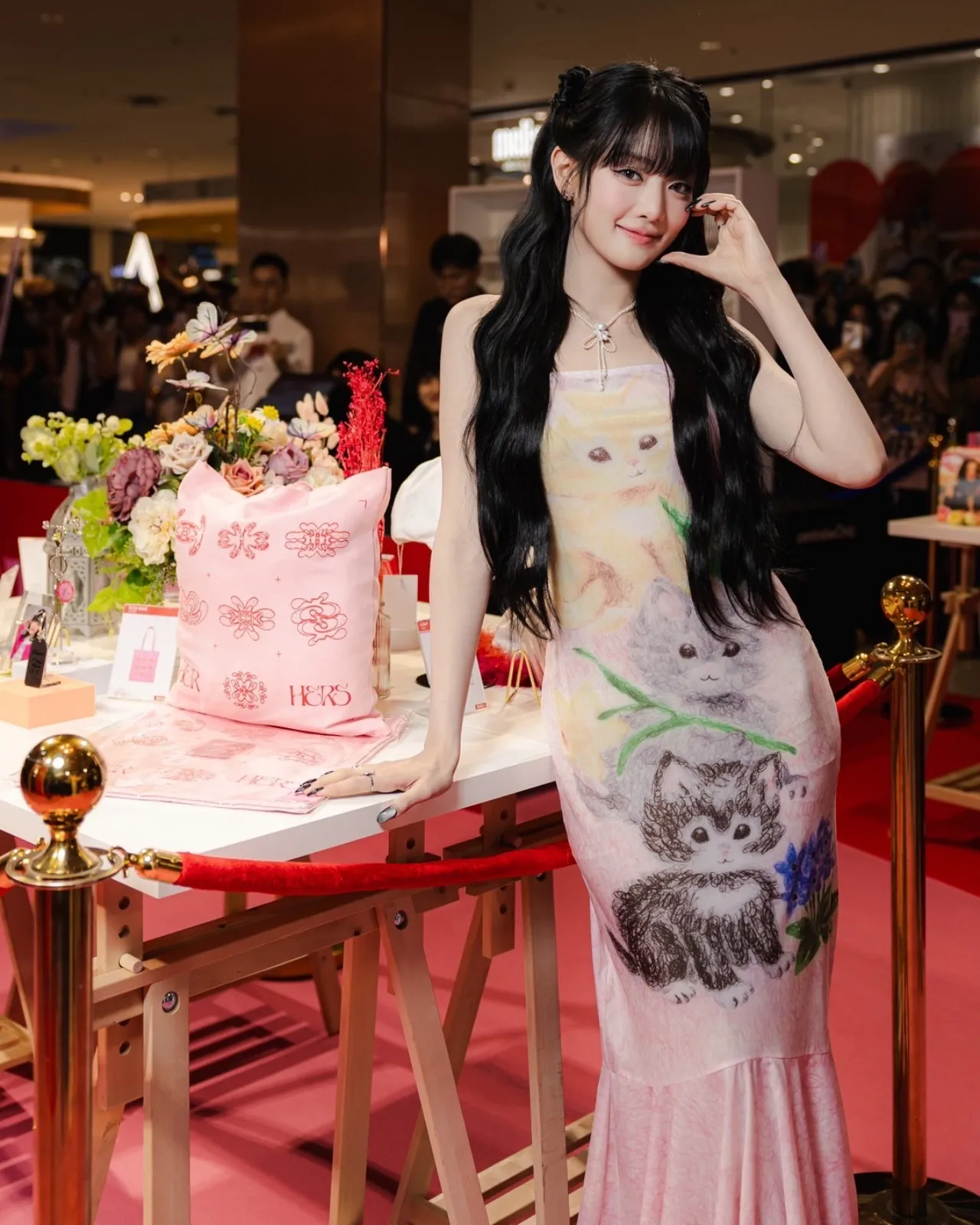 มินนี่ (G)I-DLE เปิดตัวตนอีกมุมให้รู้จักผ่านนิทรรศการ “MINNIE POP-UP STORE [HER]