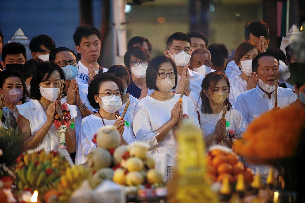 บูชา "พระพรหม" ในบ้าน เสริมปัญญา รุ่งเรือง ความสำเร็จ