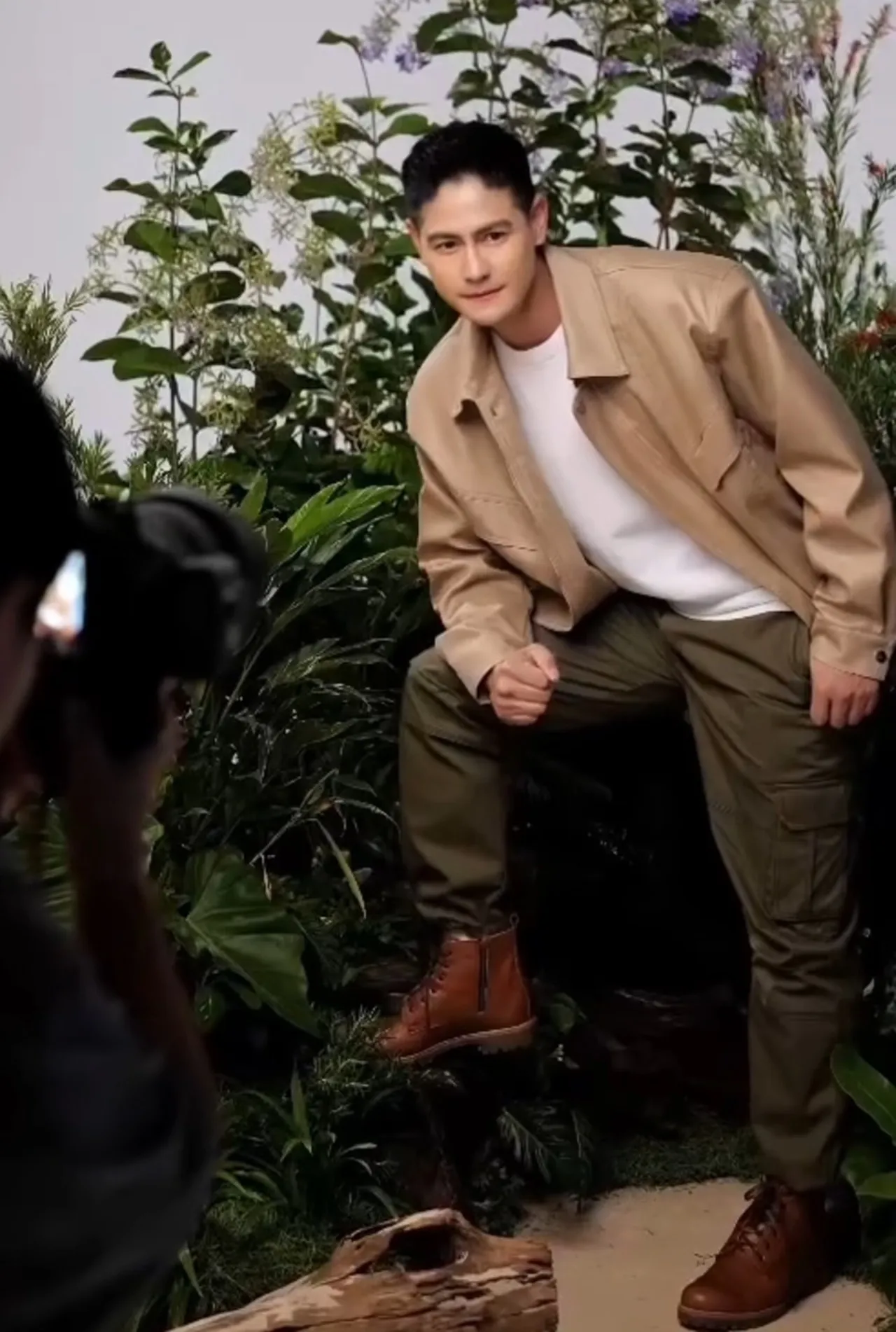 อปป้ามาเอง น้ำ รพีภัทร เสิร์ฟลุคร่างทอง เป็นเกษตรกรก็หล่อได้