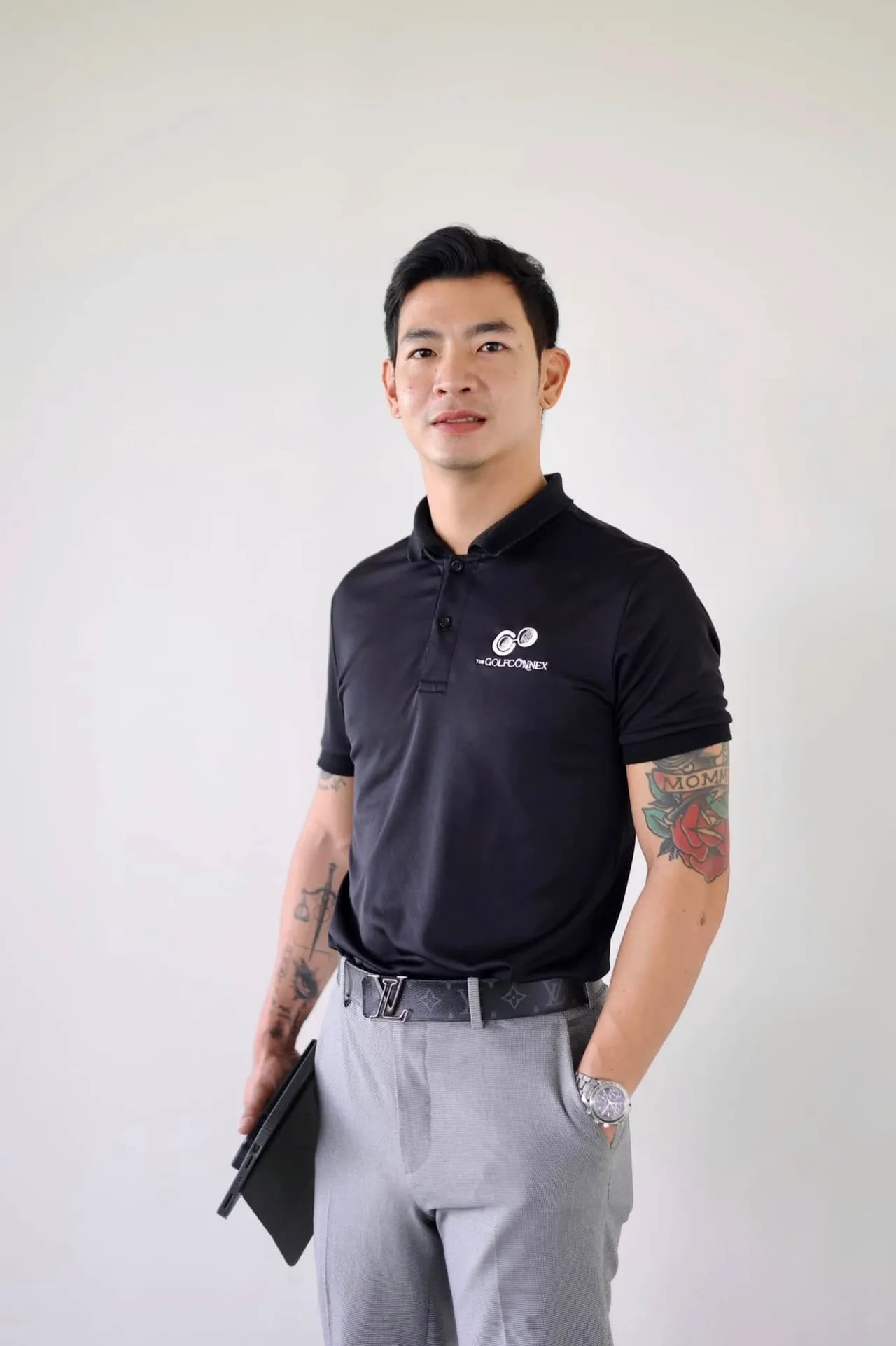 โปรกอล์ฟหนุ่มโพสต์ยืนยันคบ ครูเบียร์ รับเคยคุย จอย แต่ไม่ได้เป็นแฟนกัน