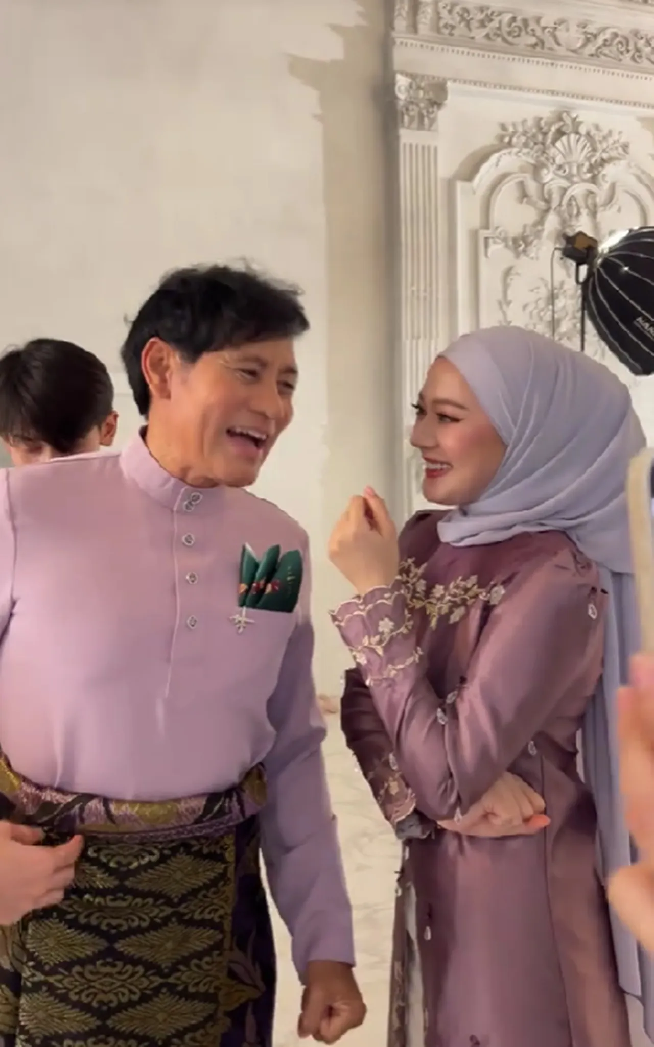 เปิดโมเมนต์สุดหวาน ไทด์-ทับทิม ใส่ชุดอิสลาม คนพากันถามแต่งงานแล้วเหรอ (คลิป)