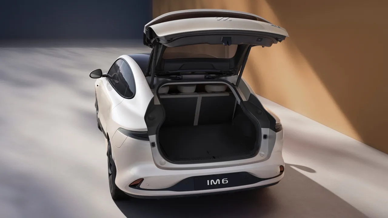 NEW MG IM6 รถไฟฟ้า SUV ที่ออกแบบสุดล้ำมาแน่ เตรียมเข้าไทย มี.ค. 68