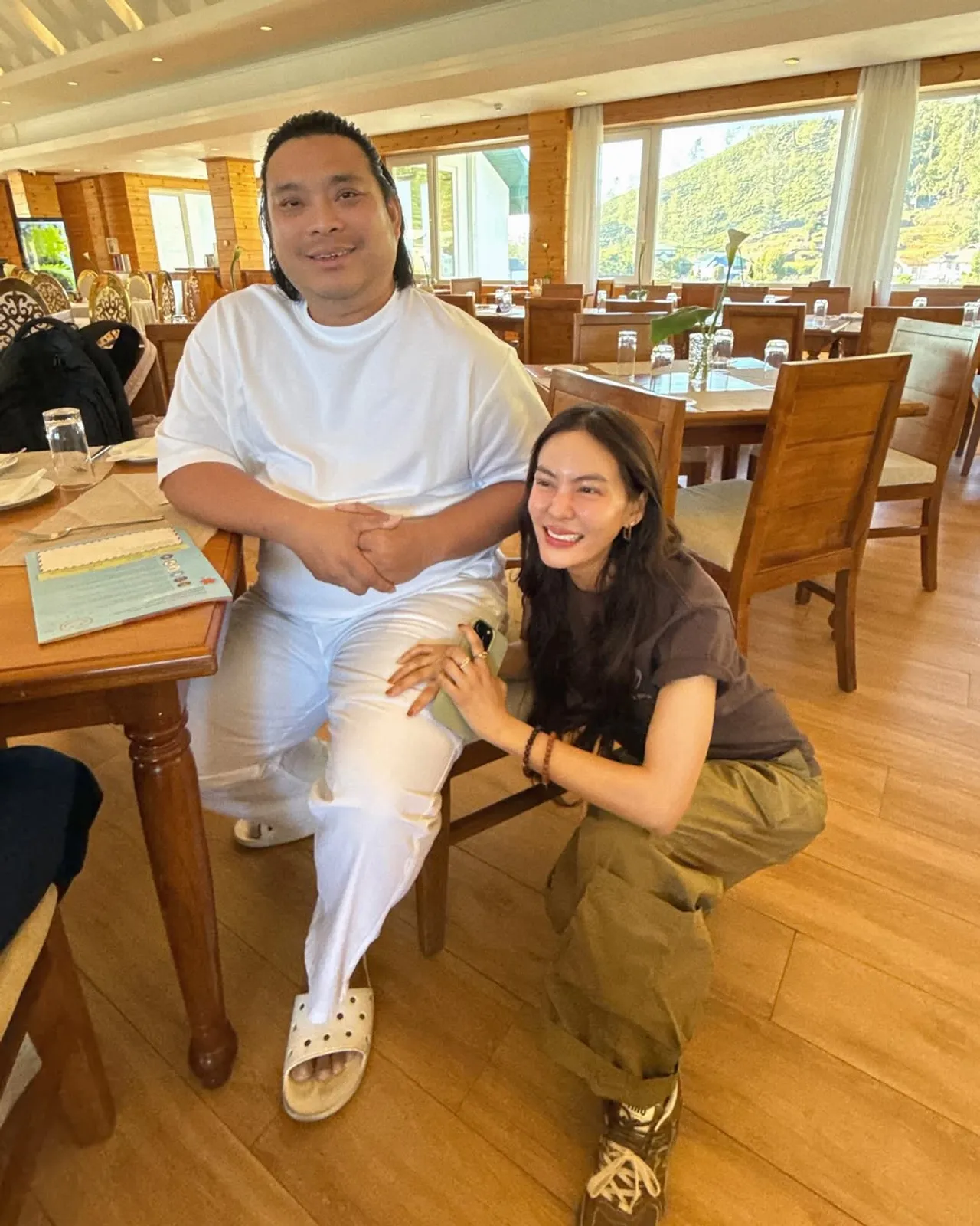 อ.โอเล่ ทำตามที่พูด พา เจนี่ ไปศรีลังกา หลังอธิษฐานตัดภพจบอดีตชาติพญานาค