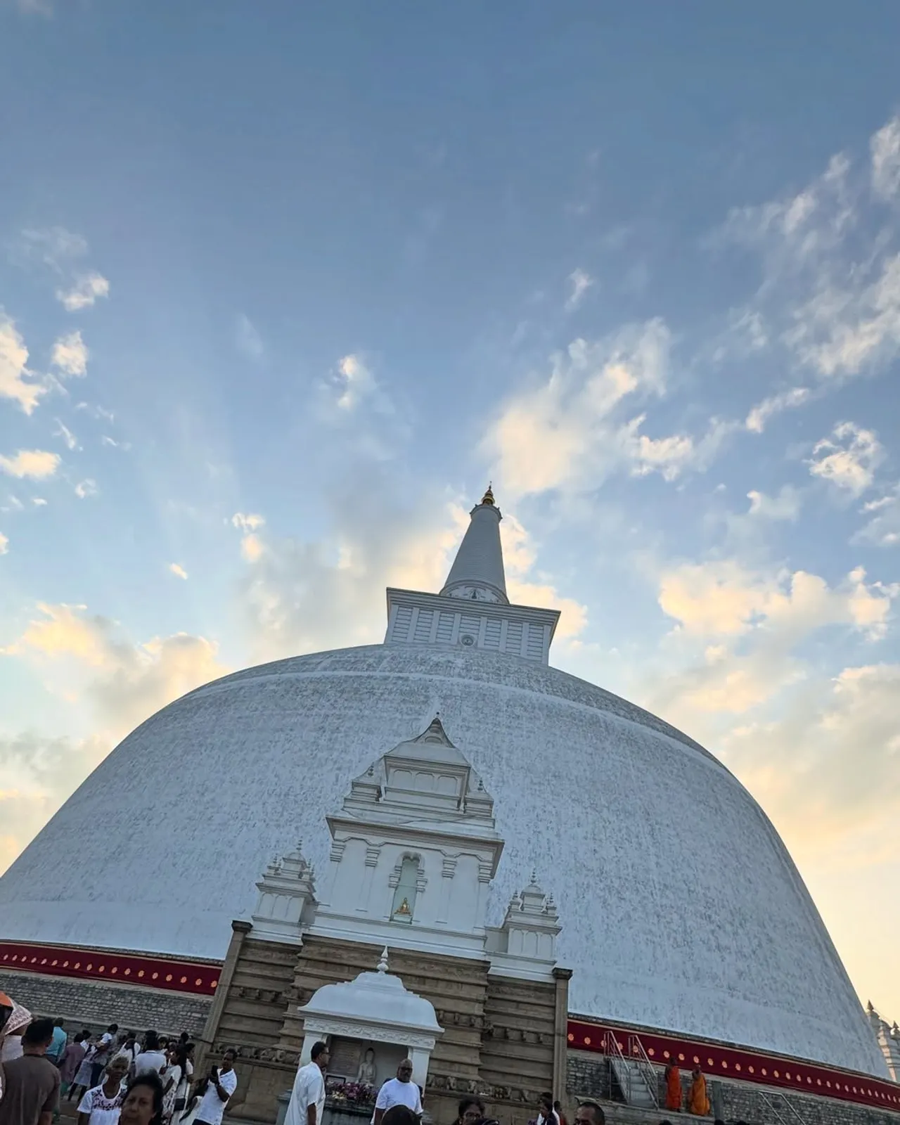 อ.โอเล่ ทำตามที่พูด พา เจนี่ ไปศรีลังกา หลังอธิษฐานตัดภพจบอดีตชาติพญานาค