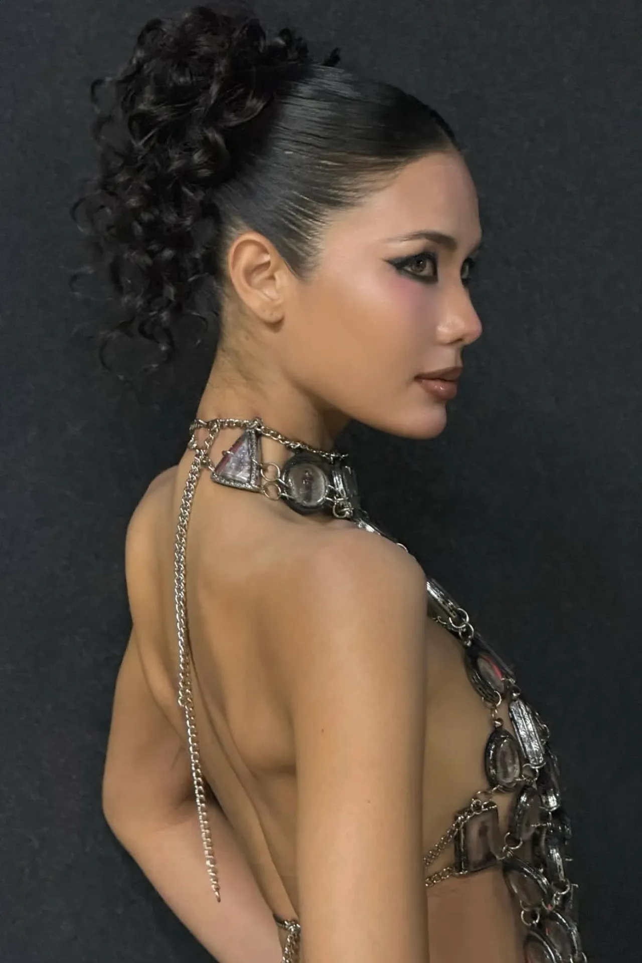 น้ำตาล ชลิตา ตอบดราม่าชุดพระเครื่อง เป็นคนรู้กาลเทศะ ใครเมนต์แรงเตรียมเงินไว้