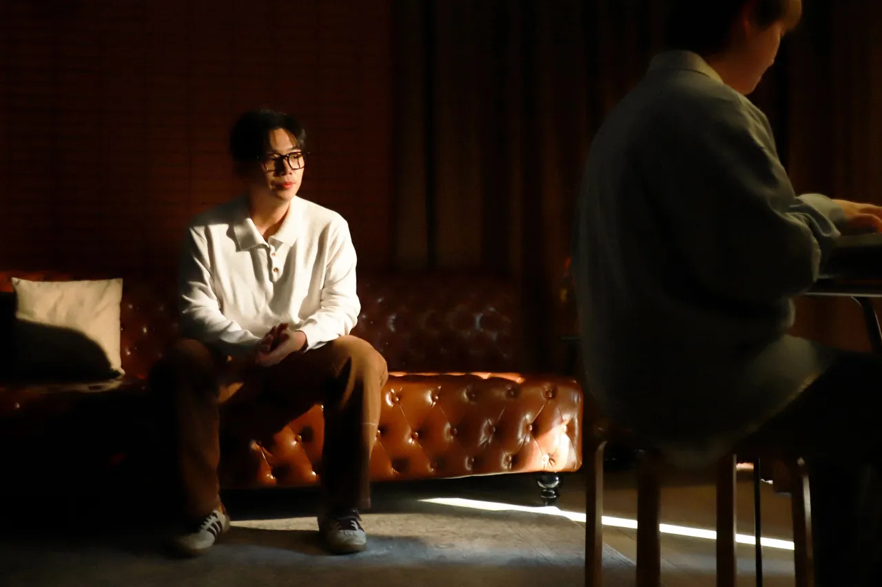 FrenchW (เฟรนช์ดั๊บ) เผยมุมโรแมนติก เขียนเพลงรักอบอุ่น 100 (Time Space)