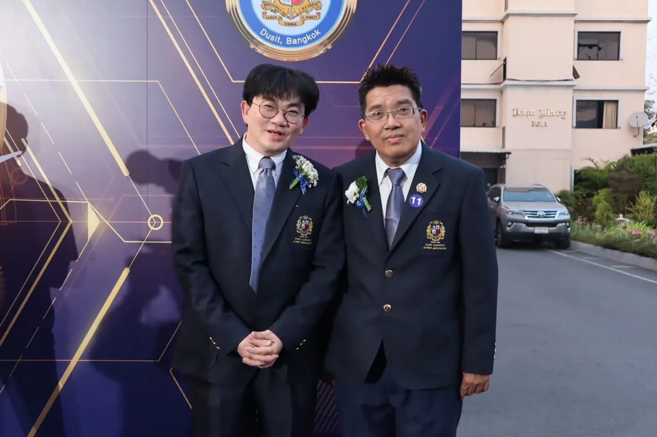 ดร.ก้อง ปิยะ เข้ารับรางวัลศิษย์เก่าดีเด่น รร.เซนต์คาเบรียล ฉลองครบรอบ 105 ปี