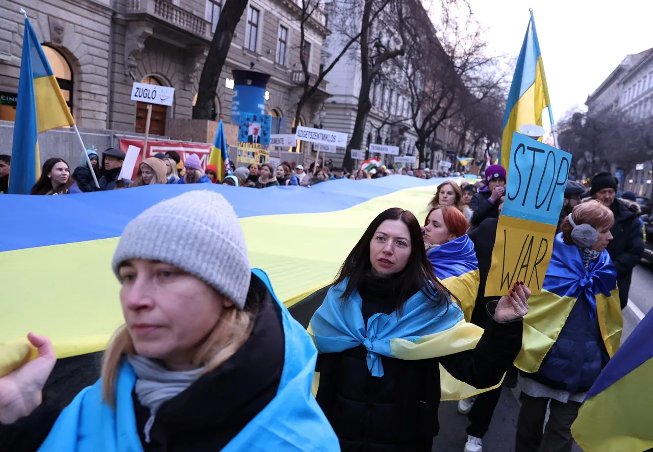 ครบรอบ 3 ปีสงครามยูเครน ลมเปลี่ยนทิศ สหรัฐฯ เลิกหนุน-หันซบรัสเซีย