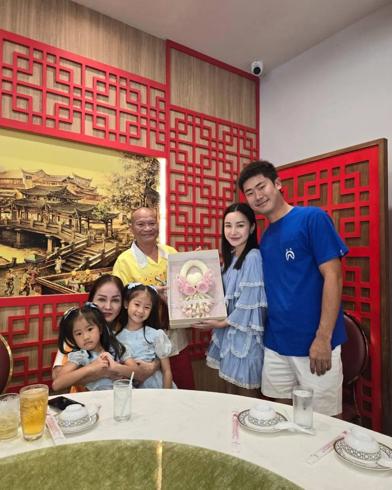 หม่ำ จ๊กมก ยืนยันสุขภาพแข็งแรงยังฟิตปั๋ง สงสารคนกุข่าวปลอมไม่อยากเอาเรื่อง