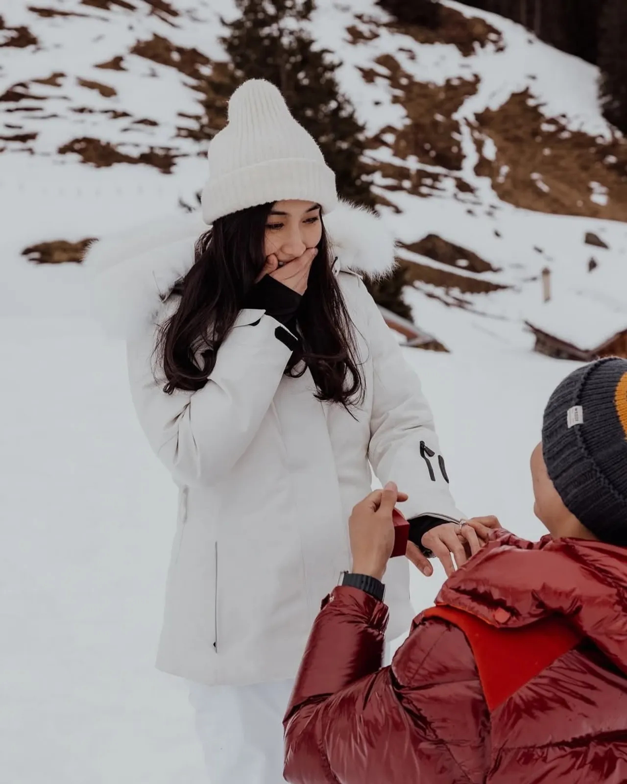 กระติ๊บ ชวัลกร ถูกแฟนทำเซอร์ไพรส์คุกเข่าขอแต่งงาน บรรยากาศสุดโรแมนติก