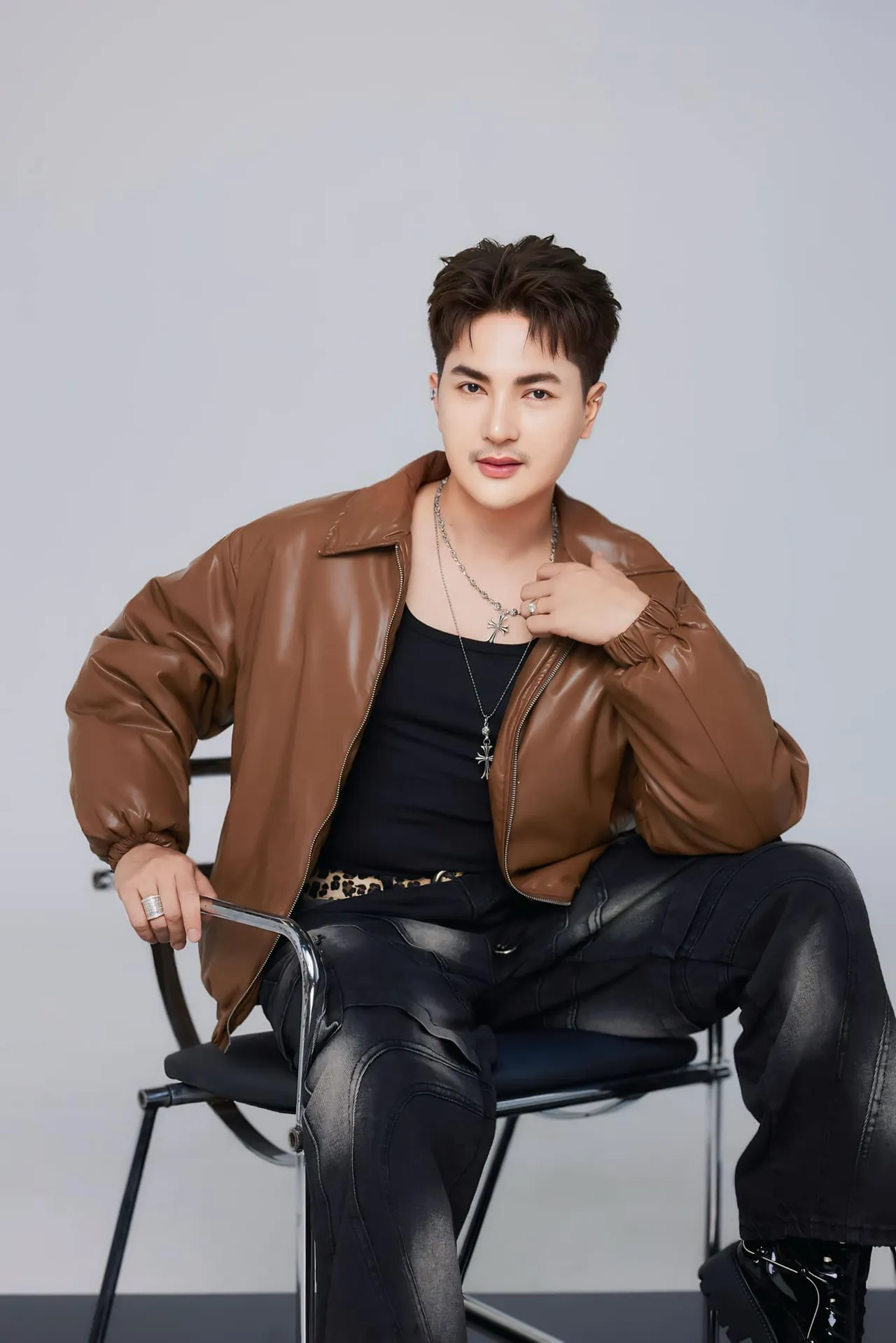 บอสบอย ศิริชัย โดนขโมยขึ้นบ้าน ทองหาย 10 บาท โชคดีคนที่บ้านเก็บเงินสดติดตัว