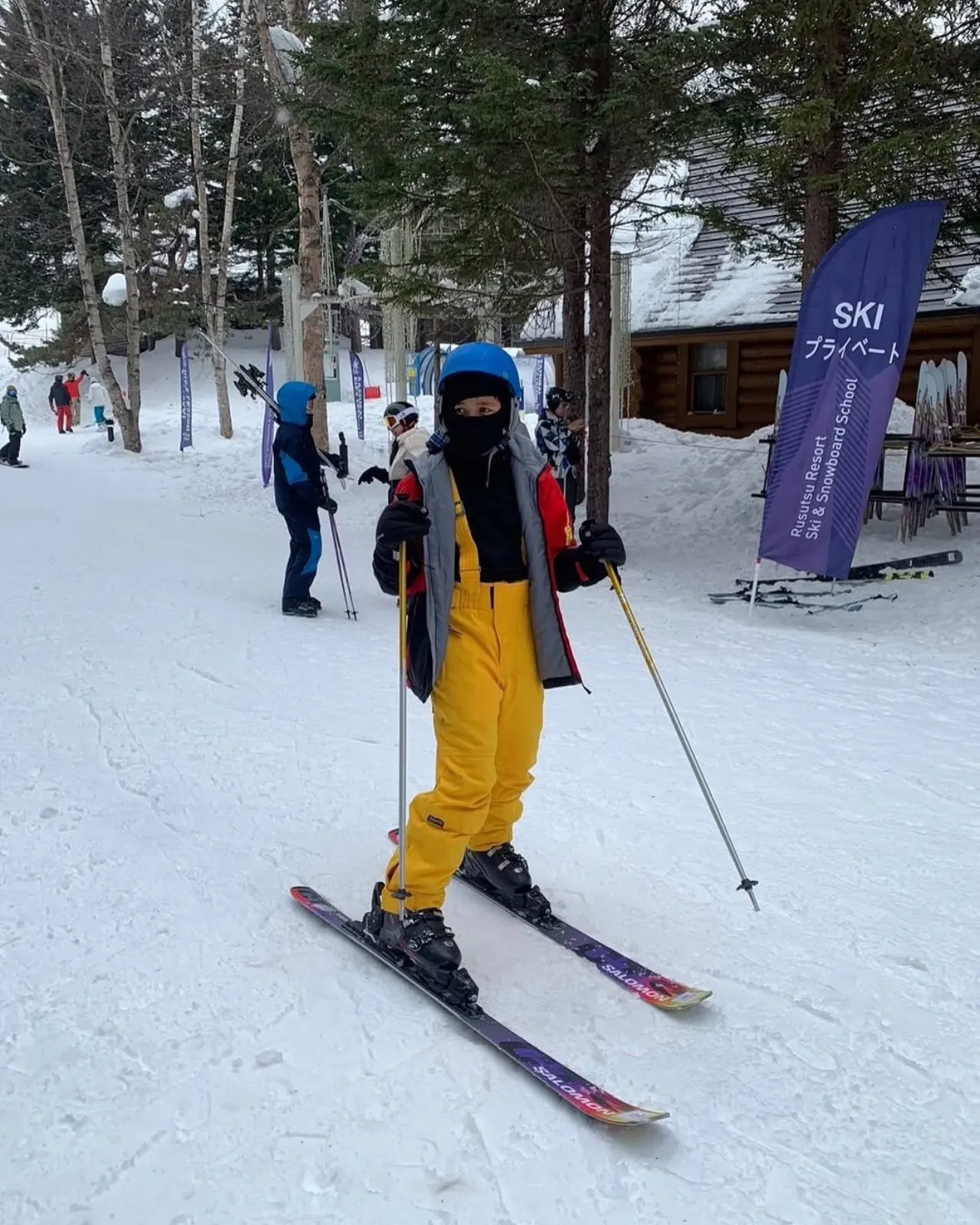 ฮาน่า-ฮิวโก้ พาลูกเที่ยวเมืองนอก คนแห่โฟกัสที่ น้องฮาร์เปอร์ สูงหล่อแซงพ่อแล้ว