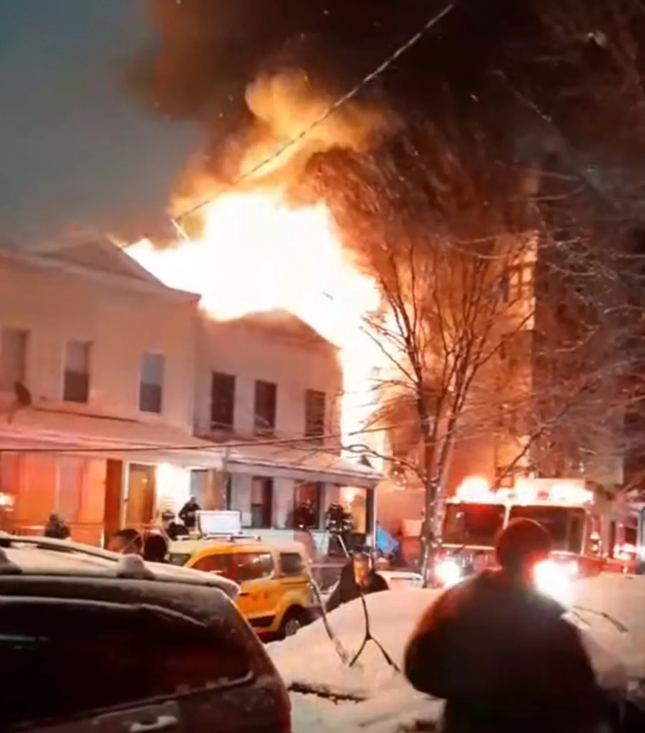 ช็อก ไฟไหม้วัดไทยในนิวยอร์ก พระมรณภาพ มีคนไทยเสียชีวิต