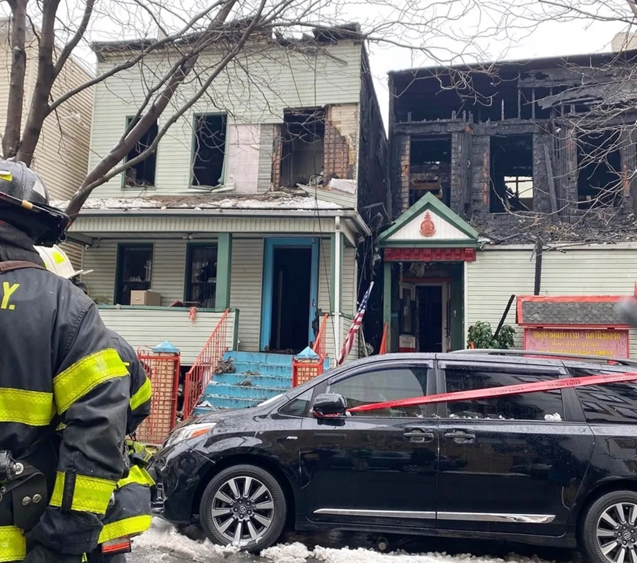 ช็อก ไฟไหม้วัดไทยในนิวยอร์ก พระมรณภาพ มีคนไทยเสียชีวิต