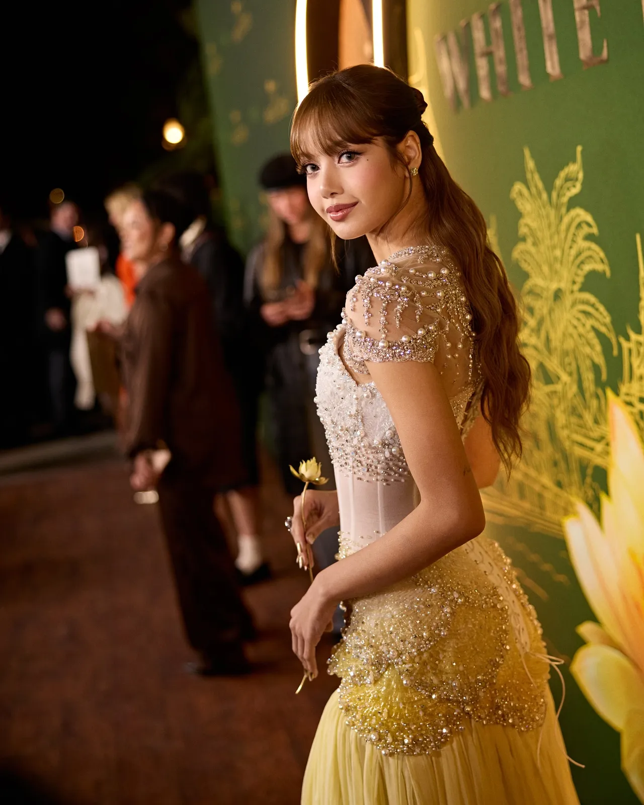 ปู ไปรยา เซอร์ไพรส์เดินพรมแดง The White Lotus ซีซั่น 3 คาดอาจเป็นตัวละครลับ