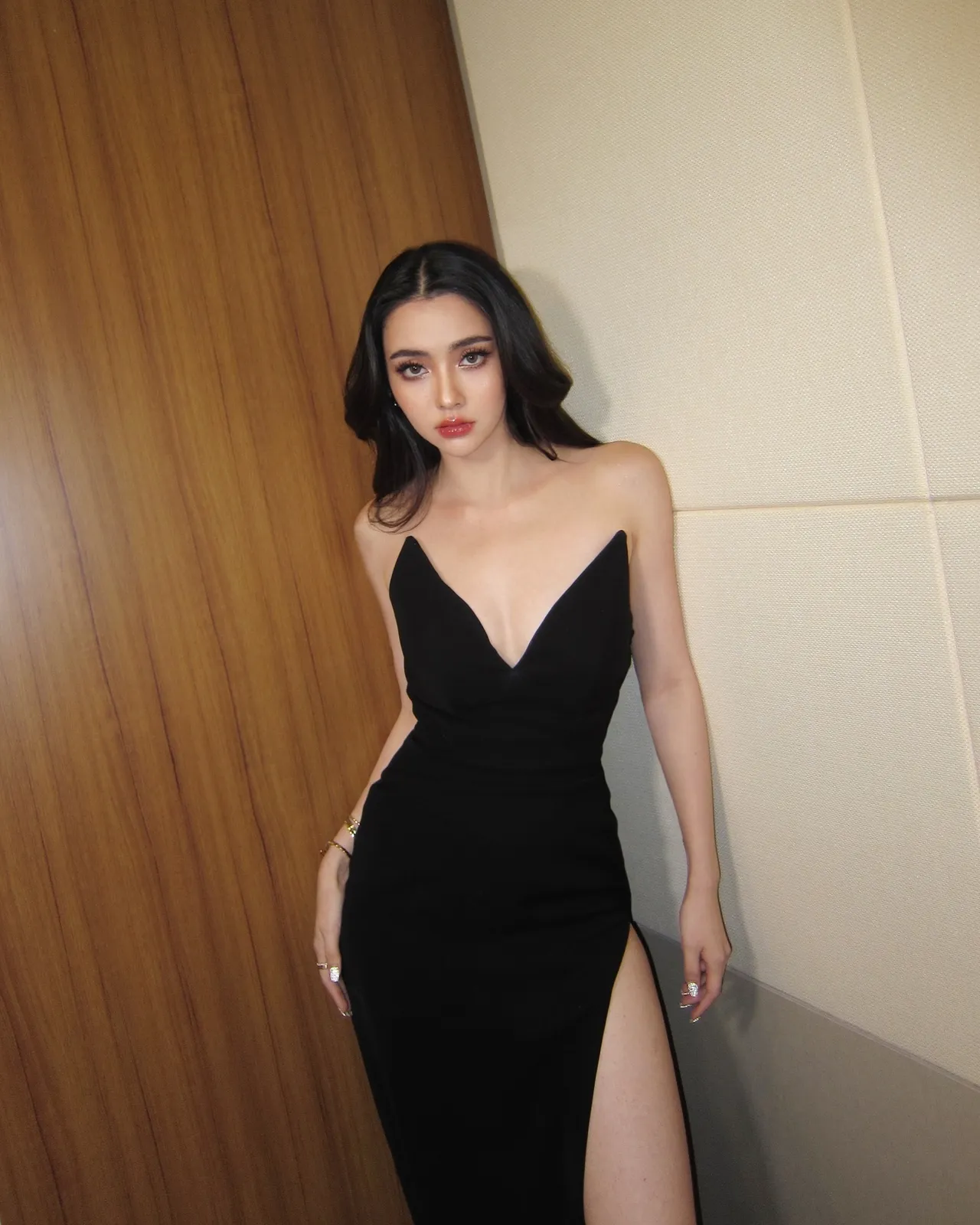 มุกดา นุ่งชุดว่ายน้ำบิกินี สวยหุ่นสับซ่อนรูปสุดๆ อกเอวสะโพกมาเต็ม