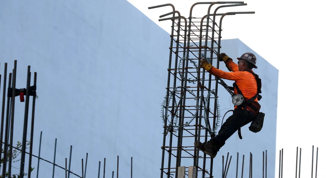 ส่องรายชื่อสินค้าจ่อขึ้นราคาจากการขึ้นภาษีนำเข้าเหล็กของทรัมป์