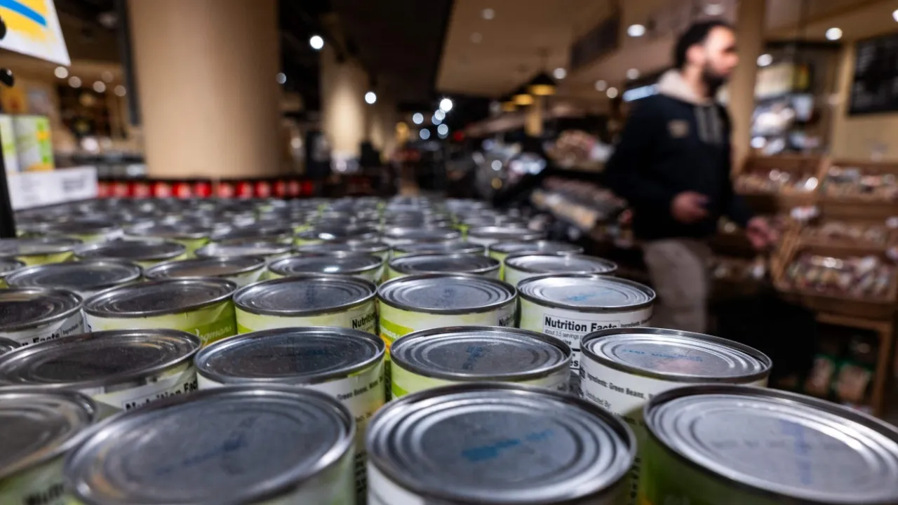 ส่องรายชื่อสินค้าจ่อขึ้นราคาจากการขึ้นภาษีนำเข้าเหล็กของทรัมป์