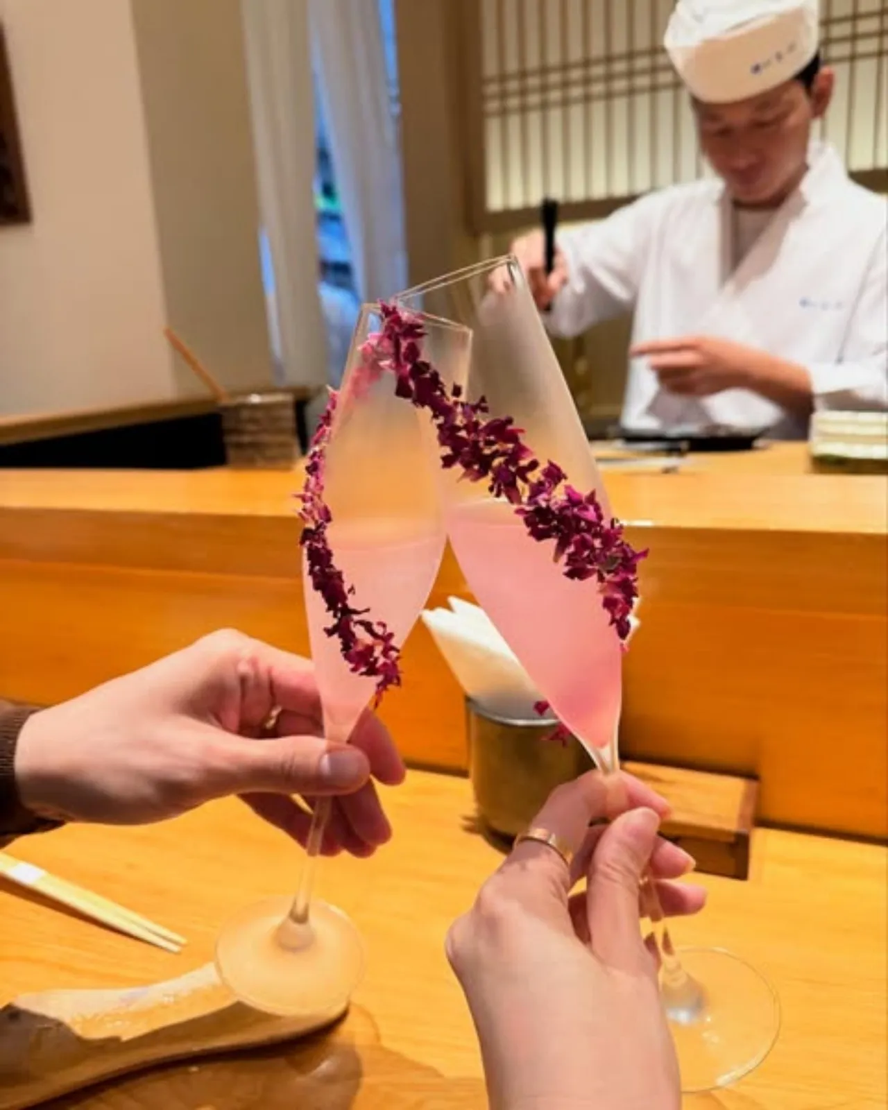 เผยโมเมนต์ จันจิ-มาริโอ้ ฉลองวาเลนไทน์ล่วงหน้า ของขวัญสุดครีเอท